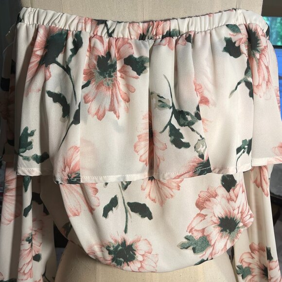 Peach Love Crop Top Off the Shoulder Floral Size Small - NEW - Last One - Picture 5 of 6